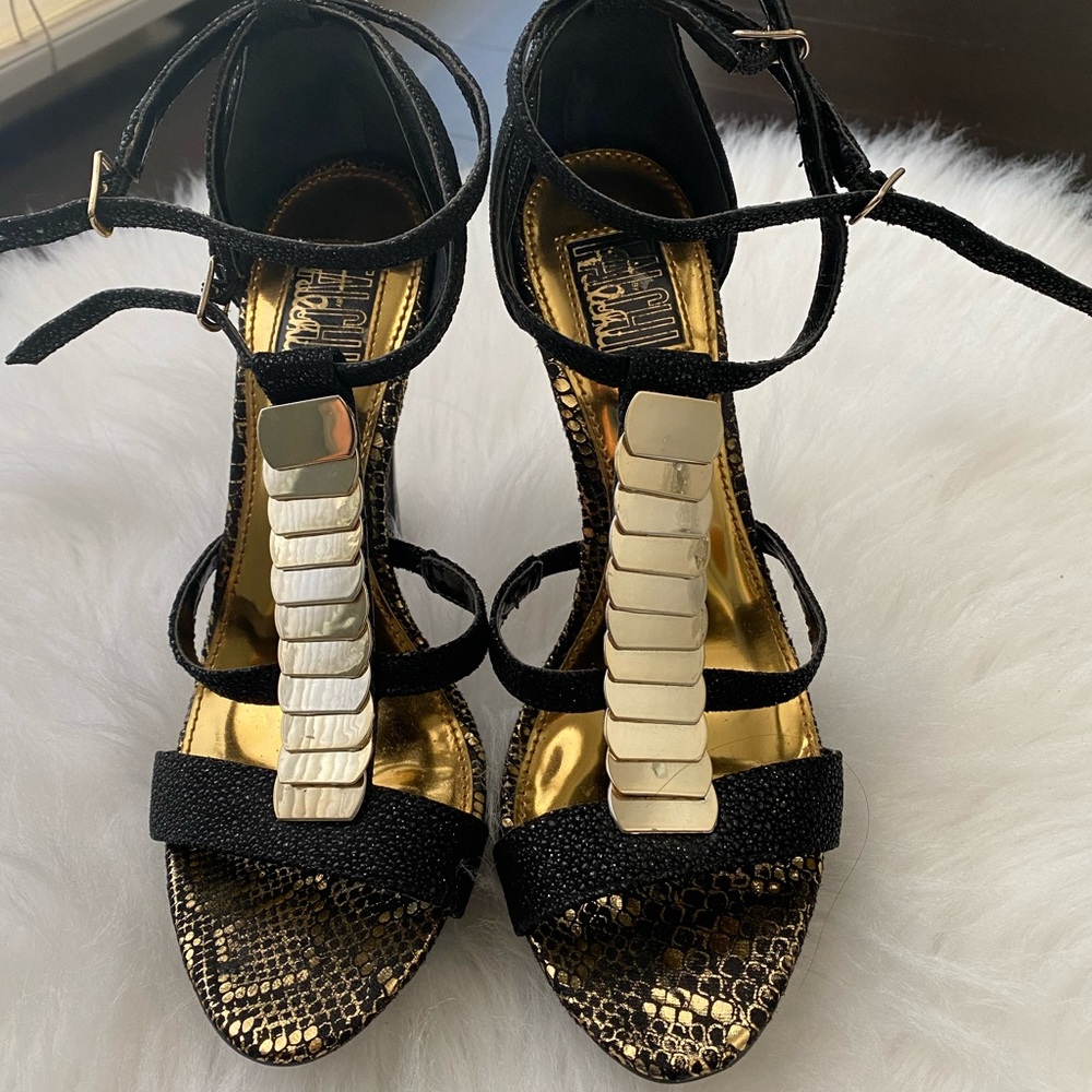 Exotic heels